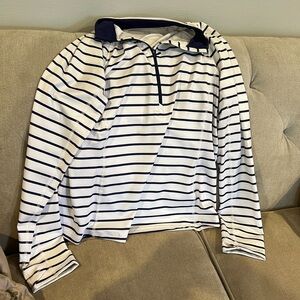 Vineyard Vines blue and white quarter zip pullover